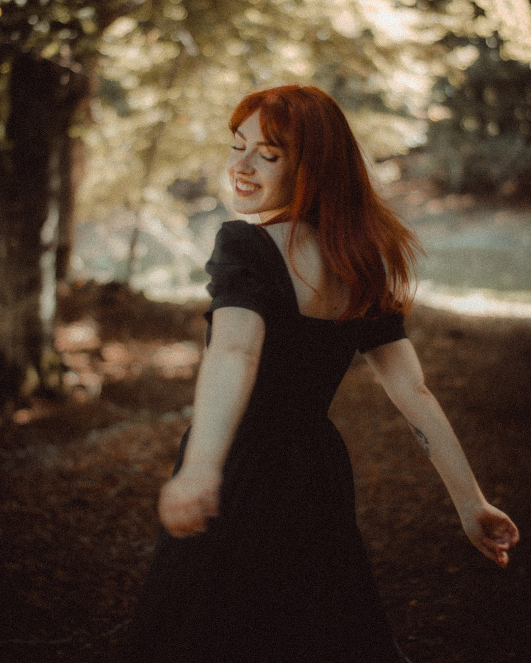 Isadora Dress Midnight Black Linen